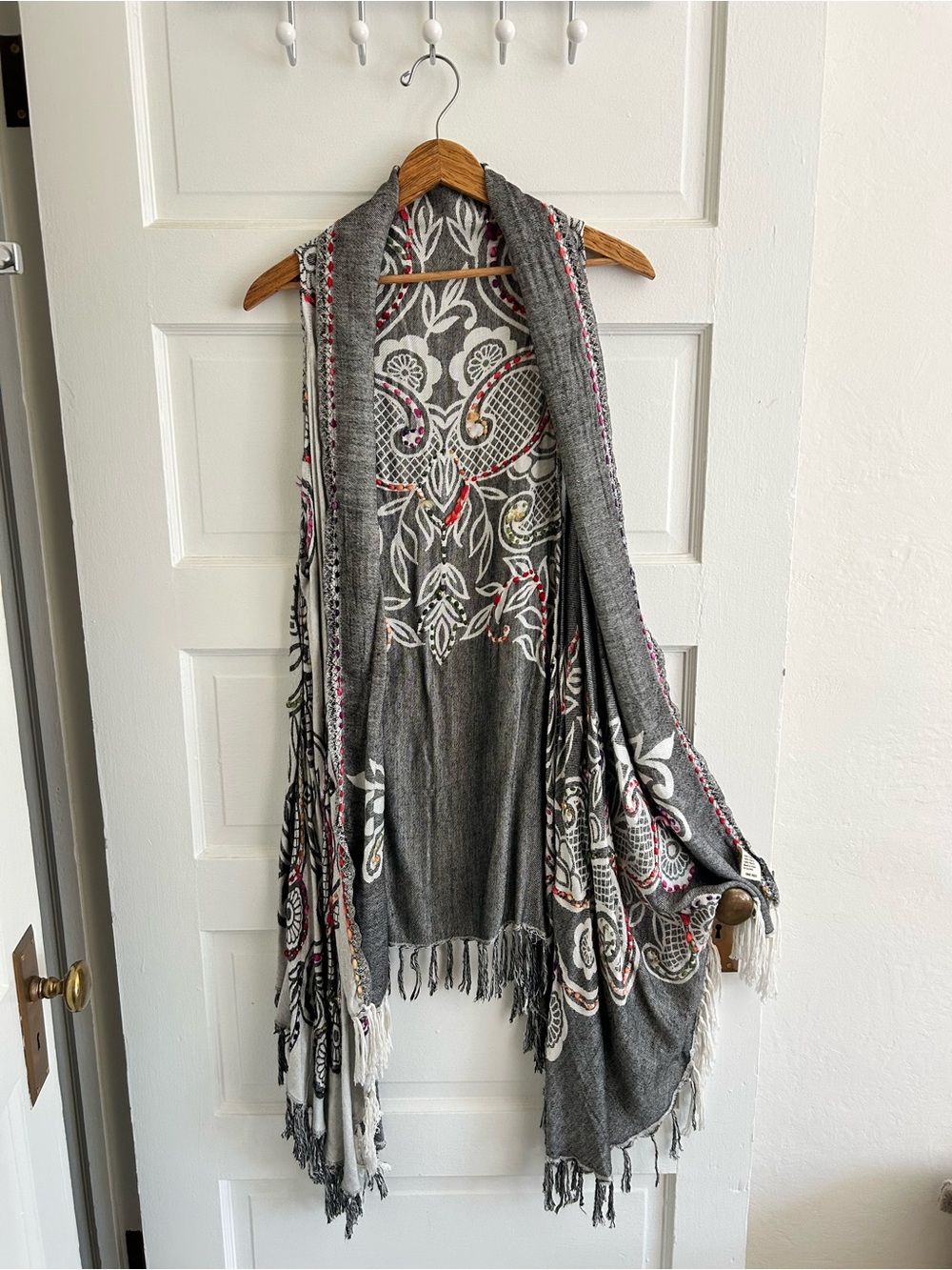 🧥 [Raj] 💯 Rayon Duster, Flowy, Reversible, Embroidered, Gray, One Size, NWOT
